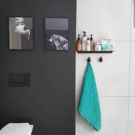 Lovely Sea View In Modern Family House! * 스테인헤르