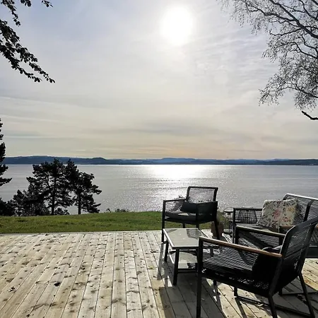 Lovely Sea View In Modern Family House! *