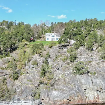 Lovely Sea View In Modern Family House!