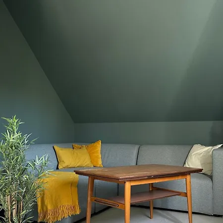 Lovely Sea View In Modern Family House! * 스테인헤르