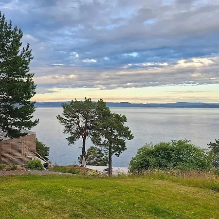 Lovely Sea View In Modern Family House! Prázdninový dům *