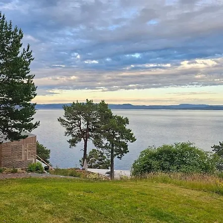 Lovely Sea View In Modern Family House! * Steinkjer