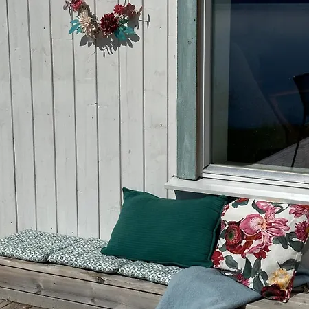 Lovely Sea View In Modern Family House!