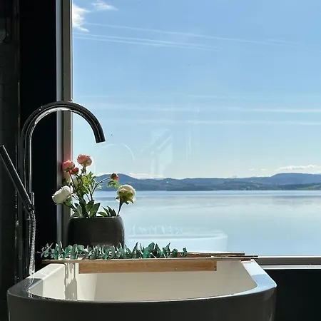 Lovely Sea View In Modern Family House! Prázdninový dům Steinkjer
